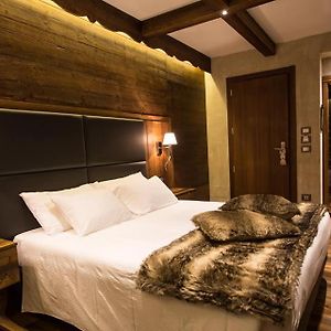 Deluxe Junior Suite